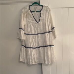 Tommy Bahama White Cotton Top with Navy Logo